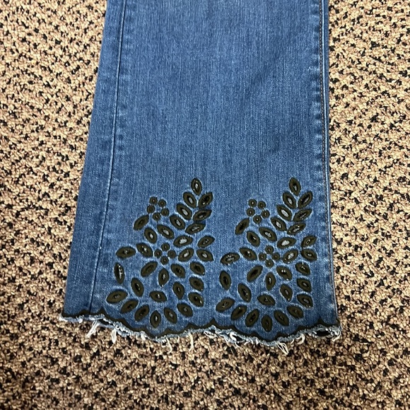 Ann Taylor cropped flare jeans - Picture 2 of 6